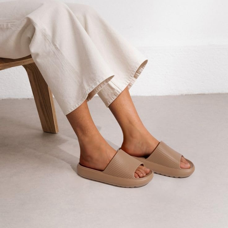 image:imageComwarm Cloud Slide Sandals for Women Men Ultra Comfort Recovery Pillow Slippers Soft Summer Beach Shoes with Low Arch SupportBrown Size 657 Wonmen555 Men